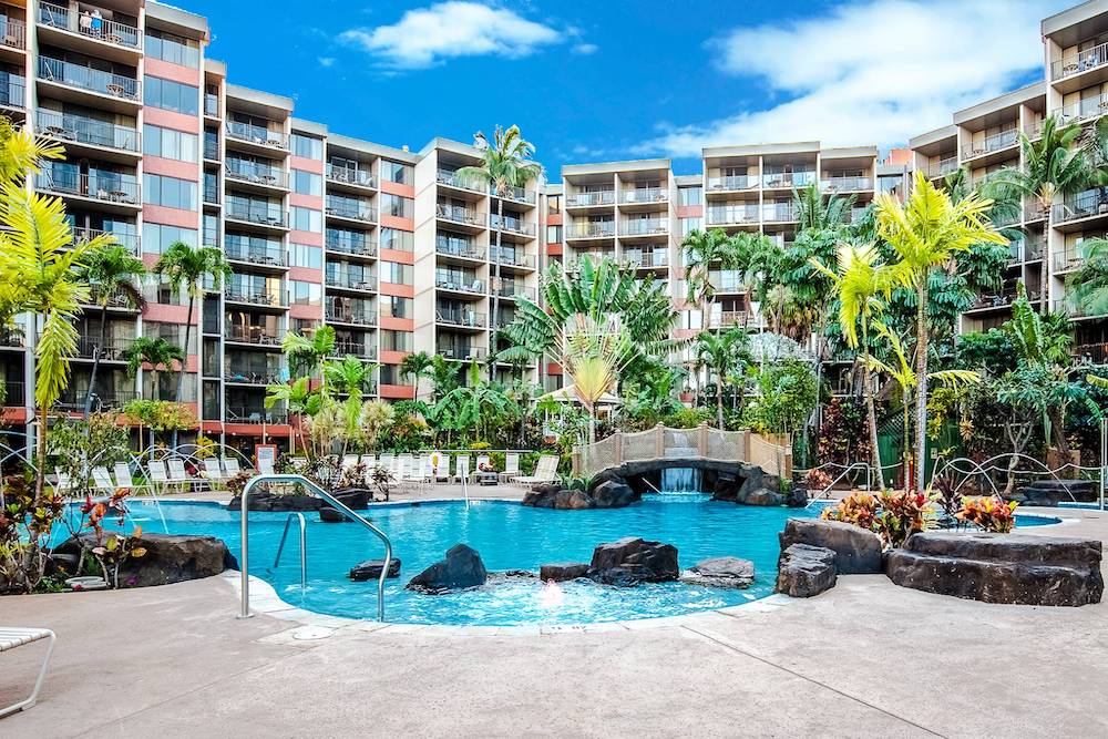 maui home and condo pool